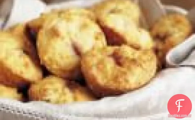 Muffins De Avelã Com Geléia De Morango