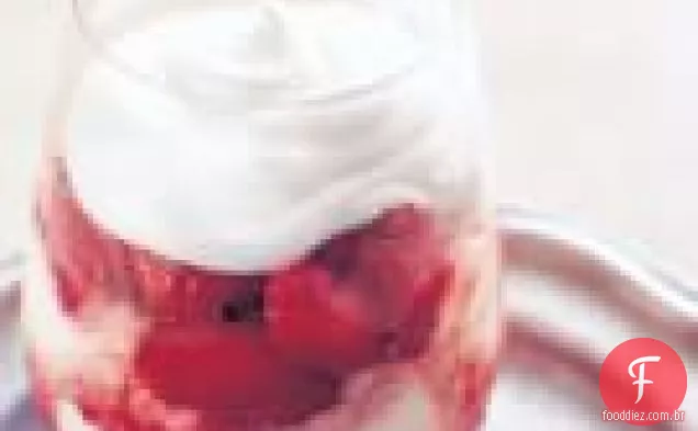 Parfaits De Morango Com Pimenta Preta E Vinagre Balsâmico