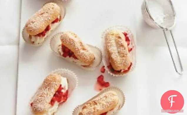 Mini Eclairs Com Morangos E Creme