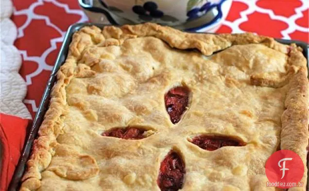Torta De Laje De Ruibarbo De Morango