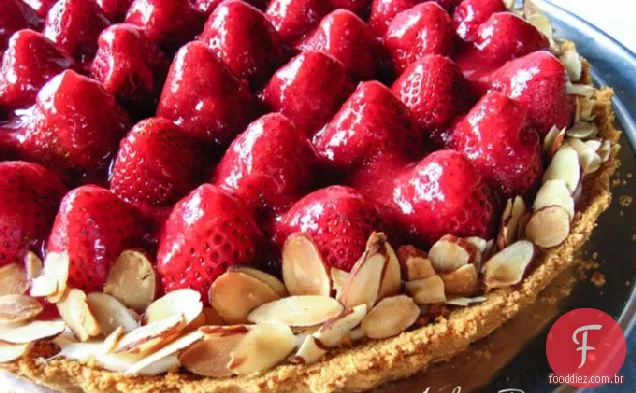 Torta De Creme De Morango