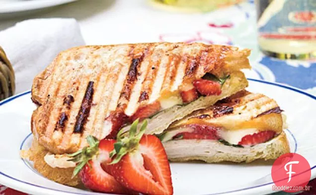 Morango-Peru-Brie Panini