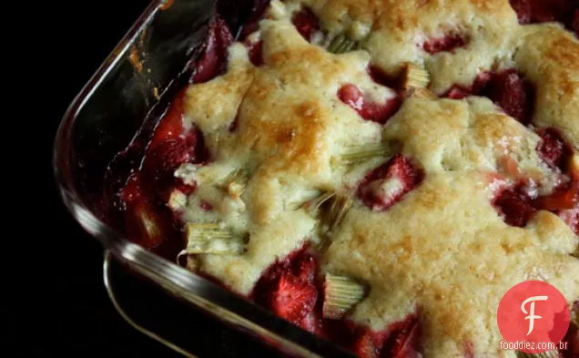 Receita De Sapateiro De Ruibarbo De Morango