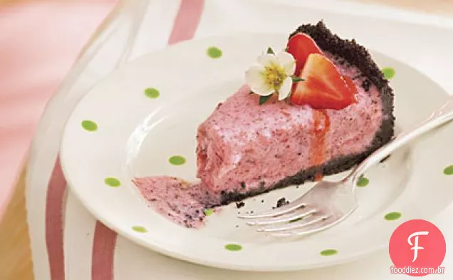 Torta Cremosa De Morango E Hortelã