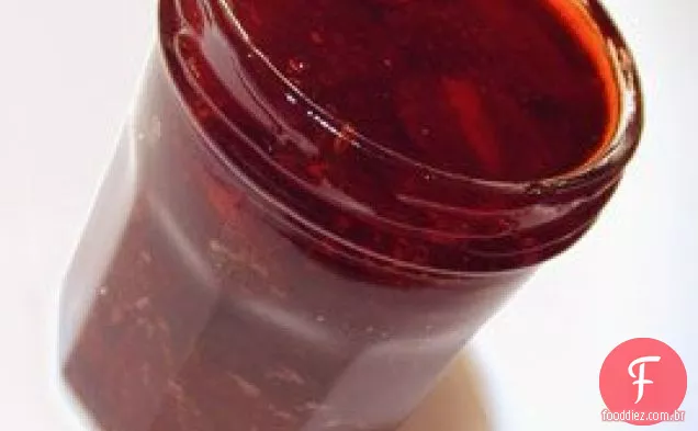Geléia De Morango Com Pimenta Preta E Hortelã Fresca]