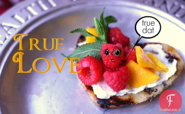 Coração Tostada Grelhado Caramelo Com Mascarpone De Baunilha Melado