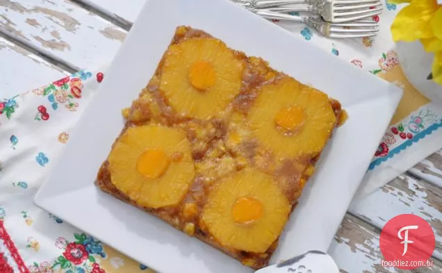 Abacaxi & Champanhe Manga De Cabeça Para Baixo Bolo