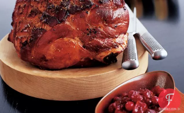 Presunto defumado temperado com manga-Chutney de Cranberry