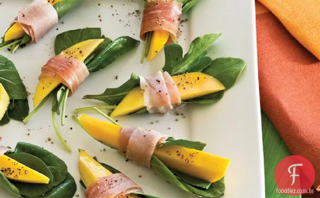 Mordidas De Manga Envoltas Em Prosciutto