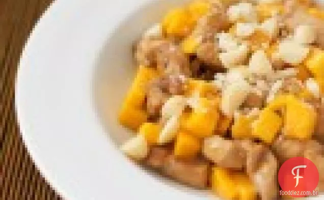 Frango Com Manga E Macadâmia