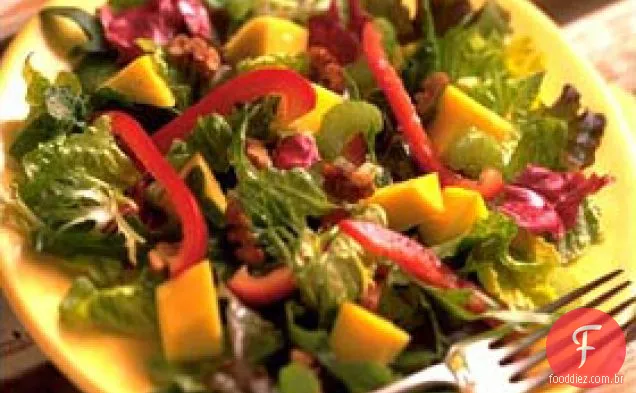 Salada De Manga E Verduras Mistas