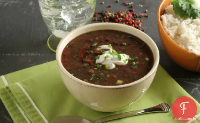 Tomate assado de Ellie Krieger e sopa de feijão preto com abacate