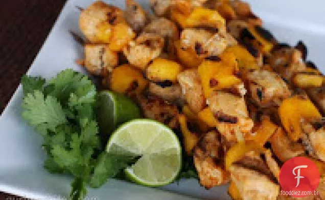 Espetos de frango com manga Chili-lime