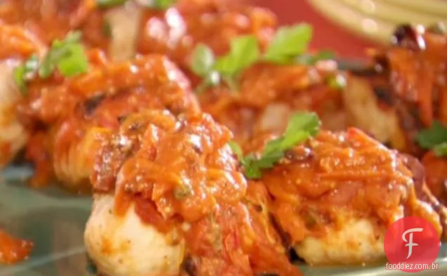 Wahoo grelhado com molho de tomate