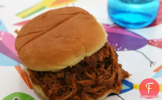 Hot N ' Spicy Mango Puxou A Carne De Porco