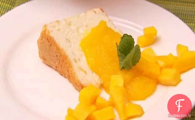 Bolo de comida de anjo com mangas