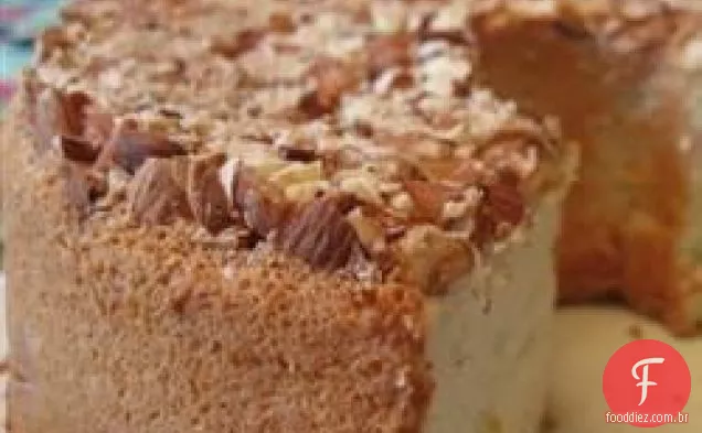 Bolo De Comida De Anjo Com Amêndoas Torradas
