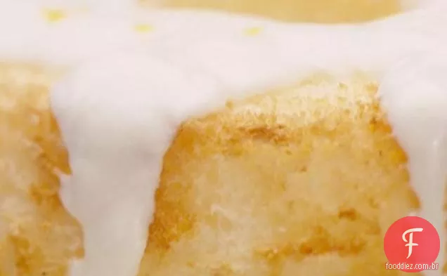 Bolo de comida de anjo com molho de Iogurte De Mel De Limão
