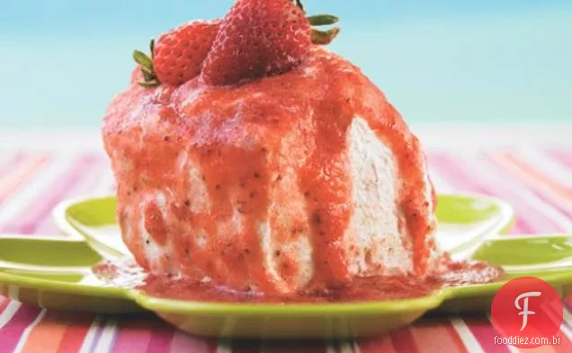 Mousse De Frutas Com Bolo De Comida De Anjo