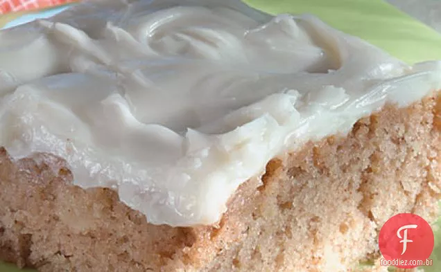 Bolo de lanche de compota de maçã com cobertura de Cream Cheese
