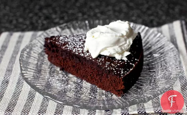 Bolo De Chocolate Com Vinho Tinto E Mascarpone Batido