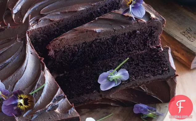 Bolo De Chocolate Gigante Com Ganache De Chocolate Agridoce E Edi