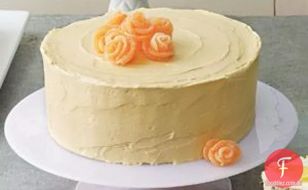 Bolo De Chocolate Com Cobertura De Caramelo E Rosas Gumdrop