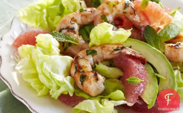Camarão esfregado com abacate-Salada de toranja
