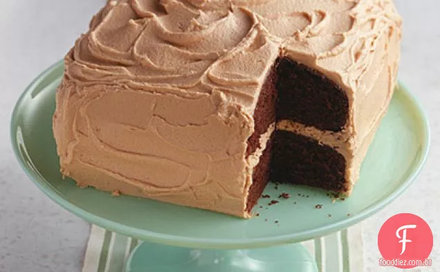 Bolo De Chocolate Com Cobertura De Manteiga De Amendoim