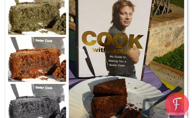 Bolo de chocolate de duas nozes de Jamie Oliver