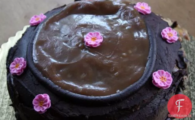 Bolo De Chocolate Com Recheio De Caramelo Fleur De Sel