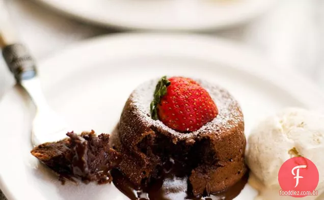 Bolo De Licor De Chocolate Derretido