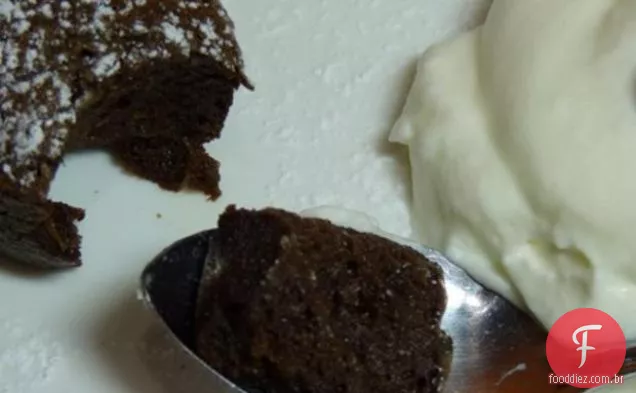 Bolo De Banana De Chocolate Quente E Macio