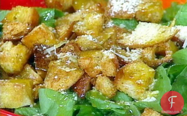 San Fran-César com Croutons de massa azeda