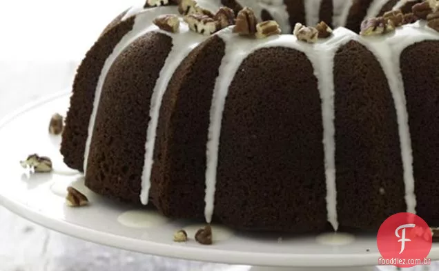 Melaço Spice Bundt Bolo Com Bourbon Pecan Esmalte