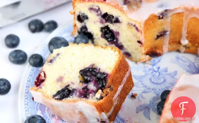 Bolo de mirtilo-limão Bundt