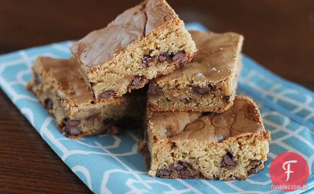 Barras de bolo de manteiga de amendoim da edição de Março / Abril da Simple & Deli