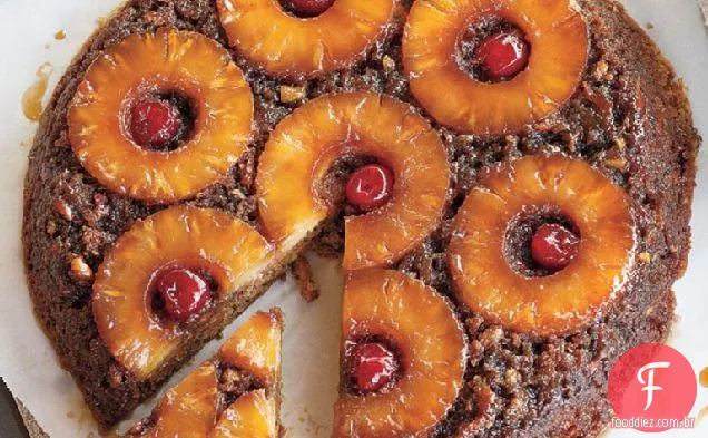 Bolo De Cenoura De Cabeça Para Baixo Com Abacaxi