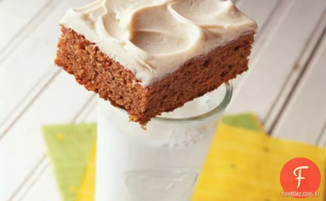 Bolo De Cenoura Com Cobertura De Manteiga Dourada