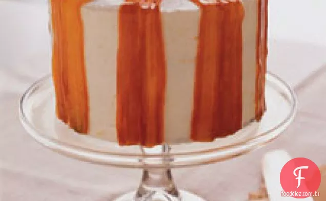 Bolo Da Camada Do Gengibre Da Cenoura Com Geada Alaranjada Do Queijo De Creme