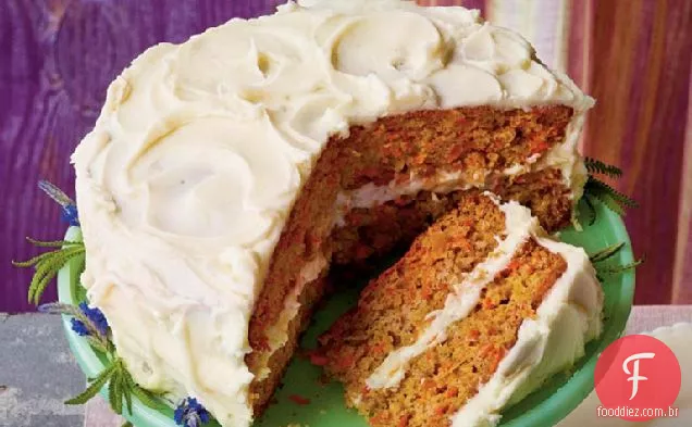 Bolo De Cenoura Em Camadas
