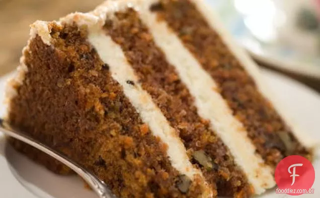 Bolo De Cenoura De Três Camadas
