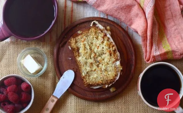 Bolo de cenoura pão com creme de queijo esmalte