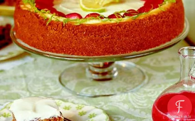 Cheesecake De Limão chave Com Molho De Morango