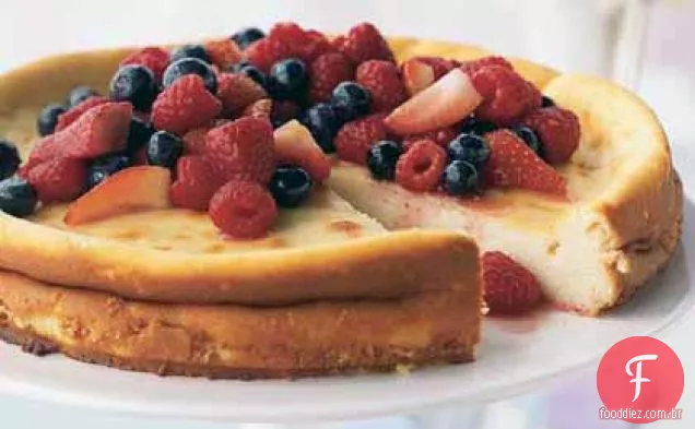 Cheesecake de ricota com cobertura de frutas frescas