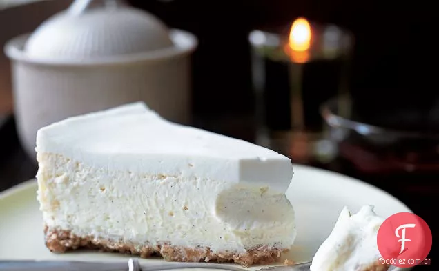 Cheesecake de baunilha com crosta de noz
