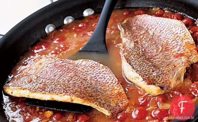 Pargo vermelho em Acqua Pazza