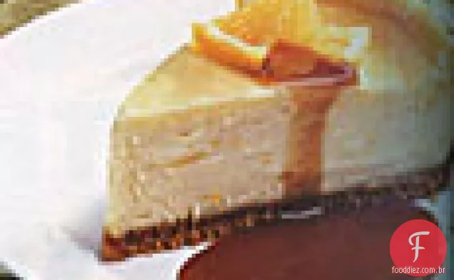 Cheesecake de laranja com molho de caramelo e laranja