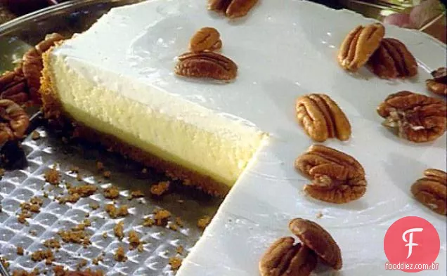 Cheesecake com molho de praliné
