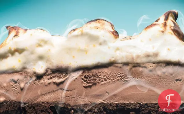 Bolo De Sorvete De Chocolate Mexicano Com Merengue Laranja